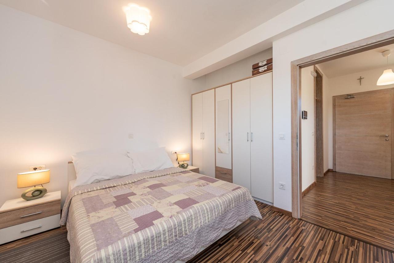 Antonio Apartments Sukosan Luaran gambar