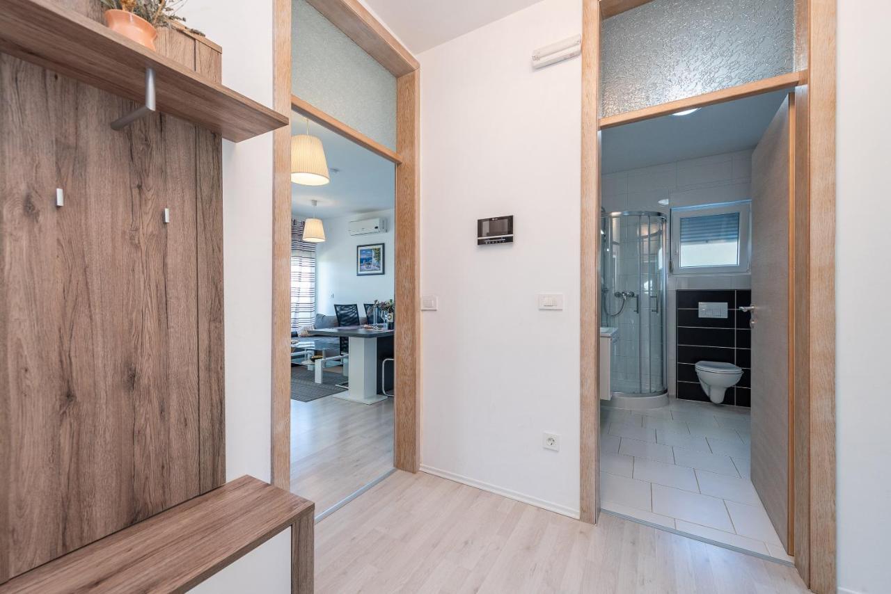 Antonio Apartments Sukosan Luaran gambar