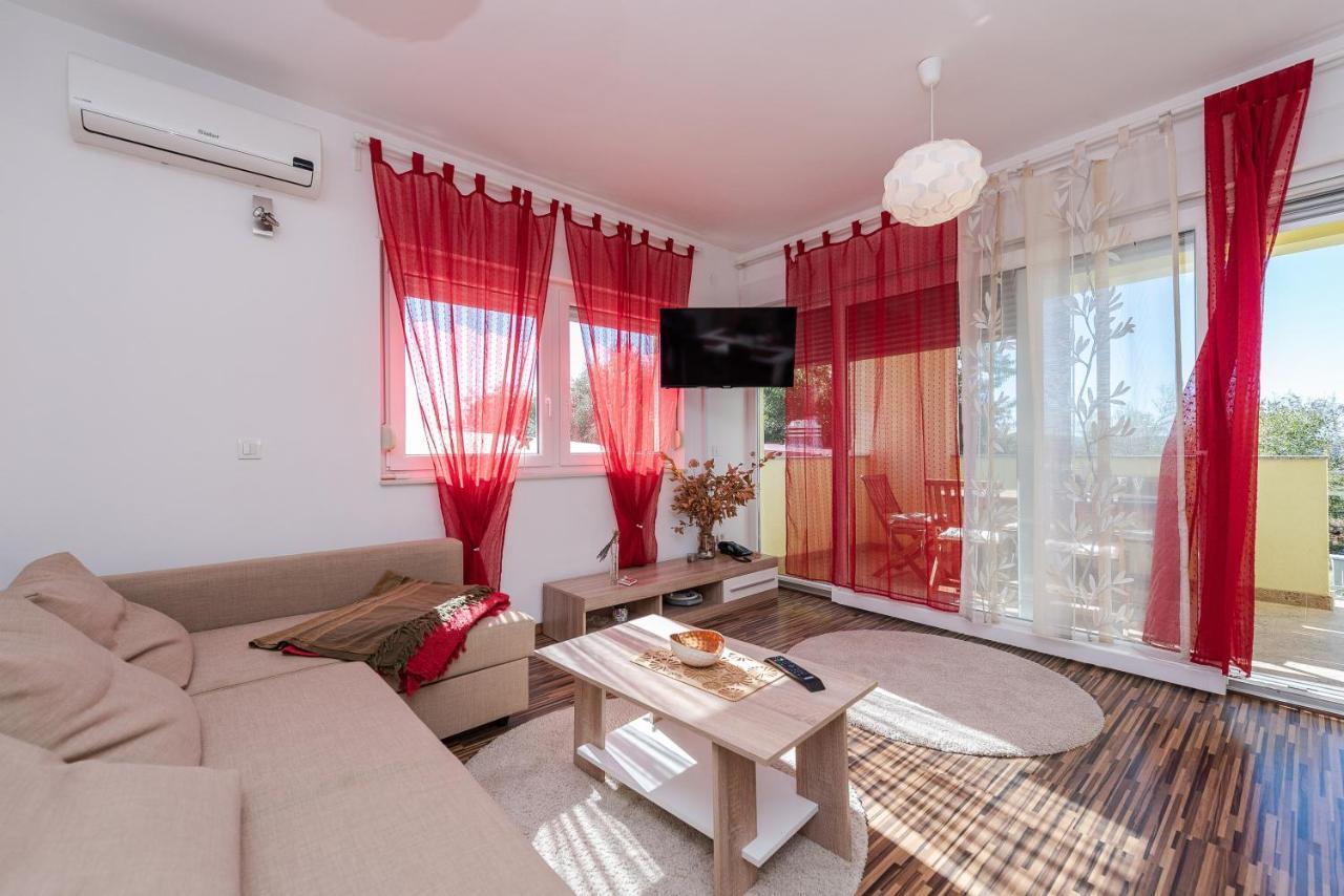 Antonio Apartments Sukosan Luaran gambar