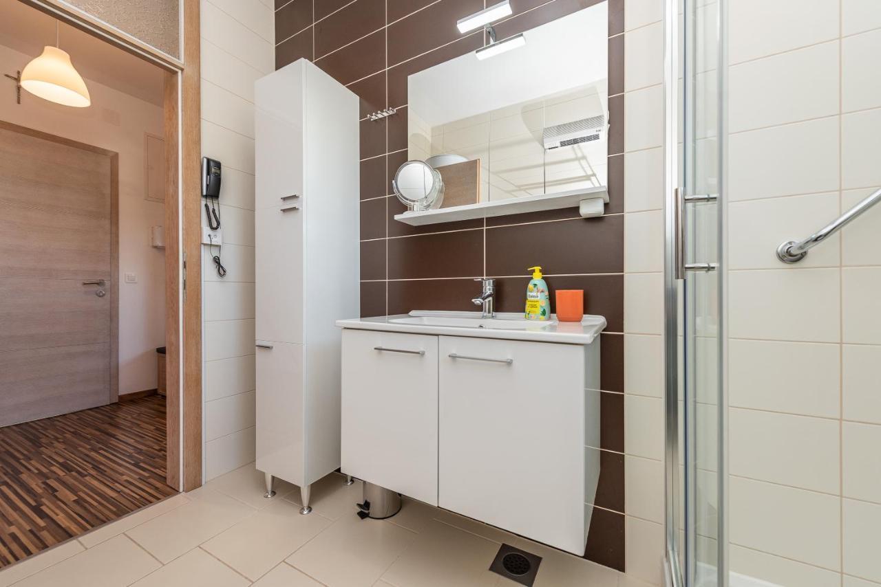 Antonio Apartments Sukosan Luaran gambar